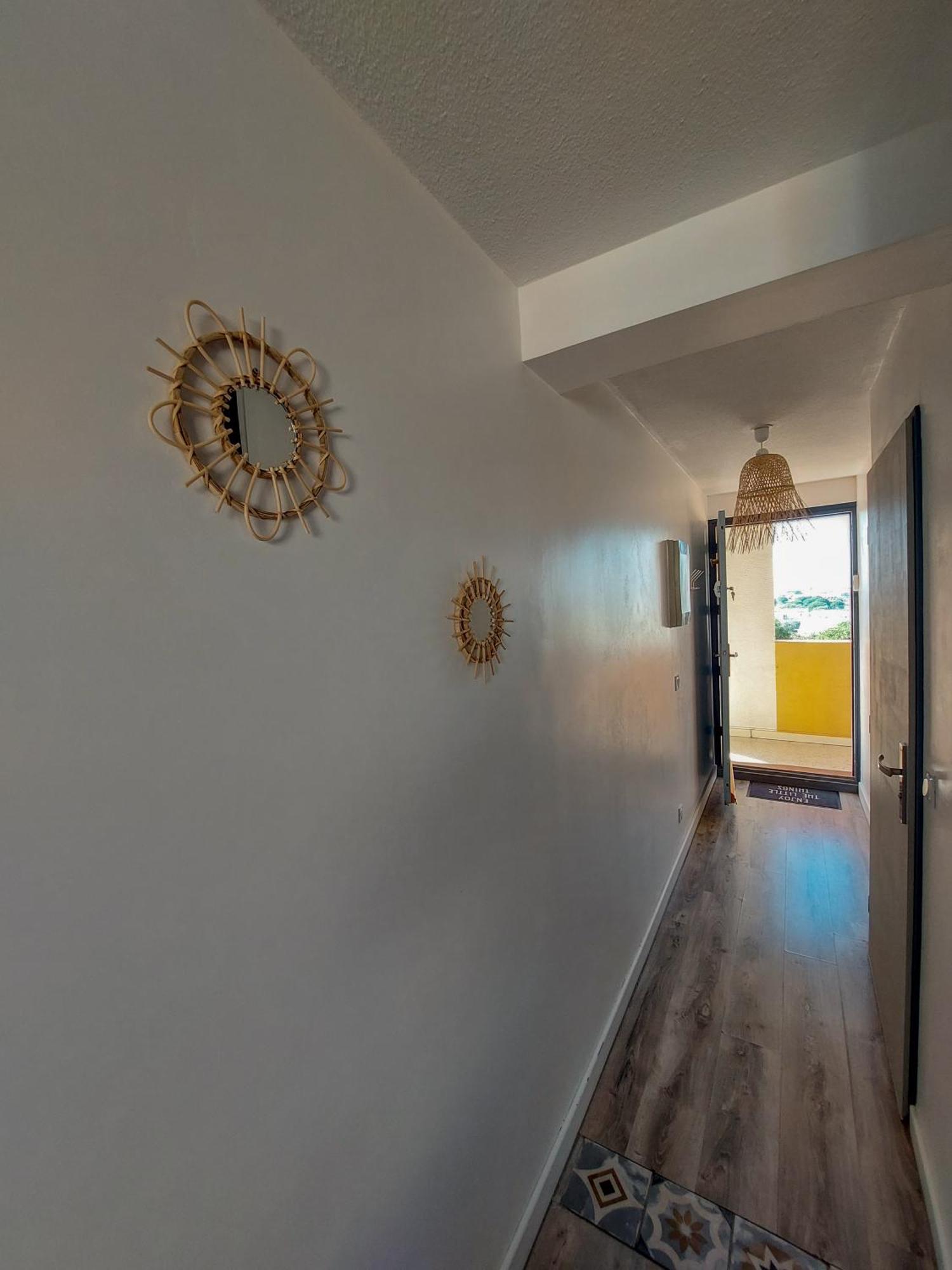Appart Mezzanine Vue Mer Et Plage, Parking Wifi Tv 르발카레스 외부 사진
